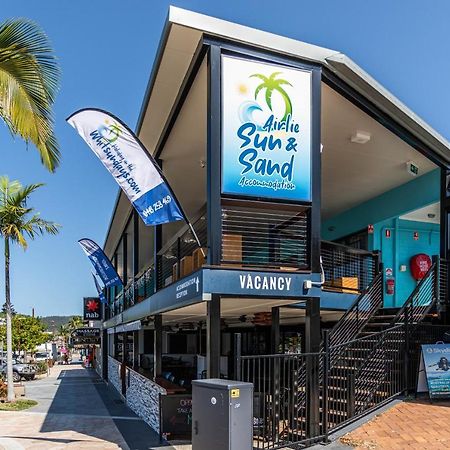 Airlie Sun & Sand Accommodation #6 에일리비치 외부 사진