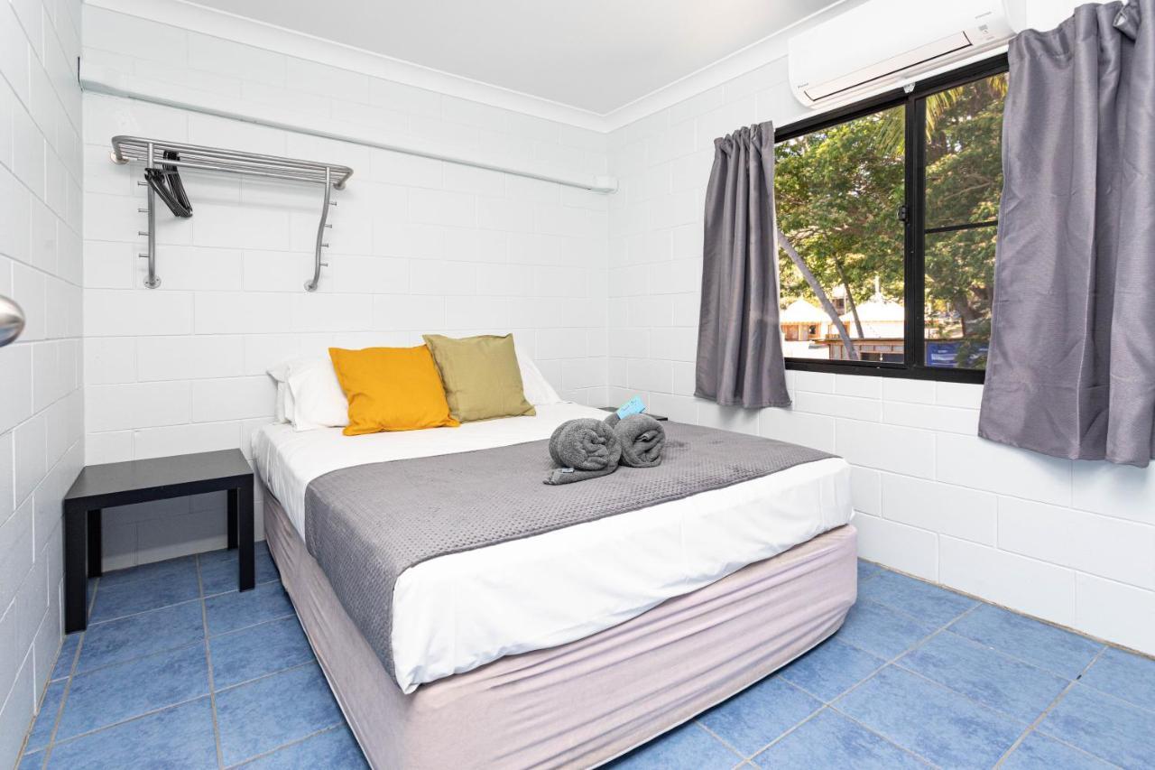 Airlie Sun & Sand Accommodation #6 에일리비치 외부 사진