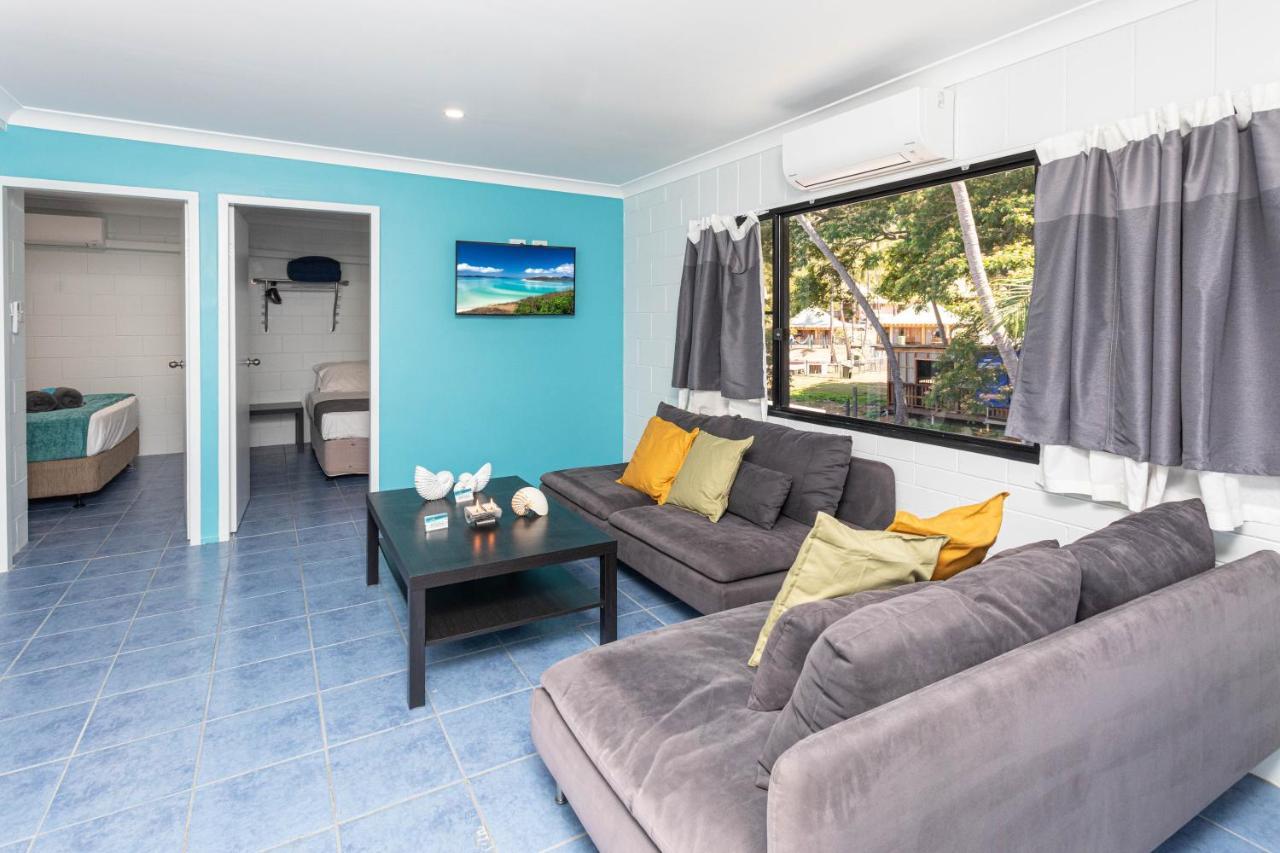 Airlie Sun & Sand Accommodation #6 에일리비치 외부 사진