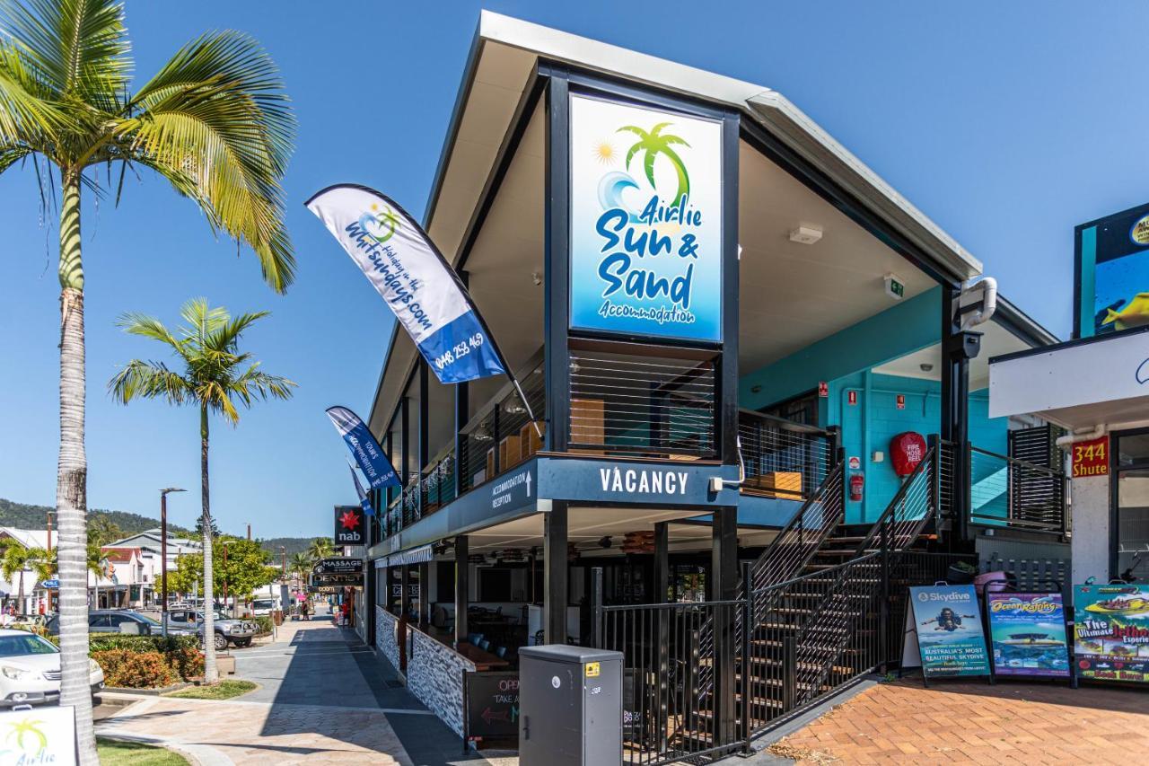 Airlie Sun & Sand Accommodation #6 에일리비치 외부 사진
